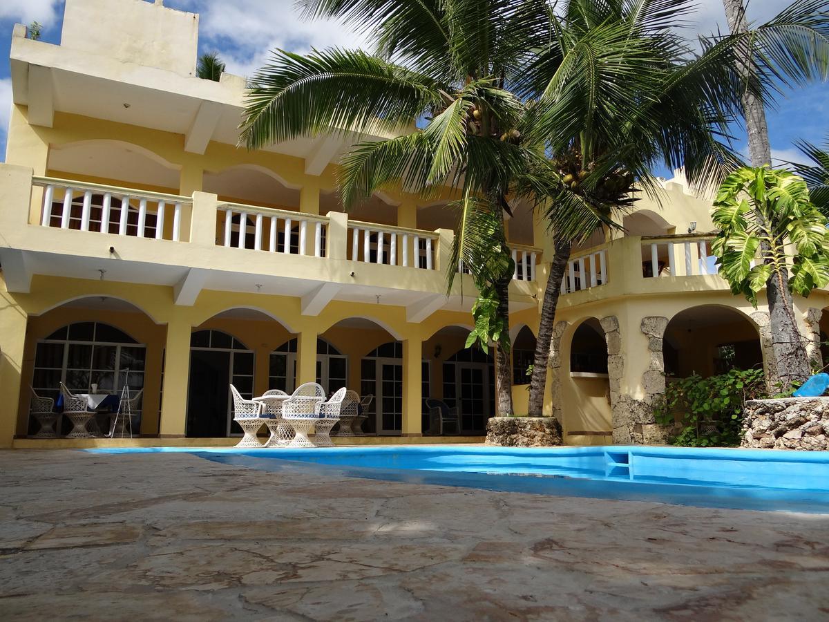 Hotel El Viejo Pirata Boca de Yuma 外观 照片