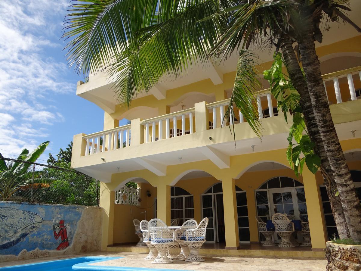 Hotel El Viejo Pirata Boca de Yuma 外观 照片