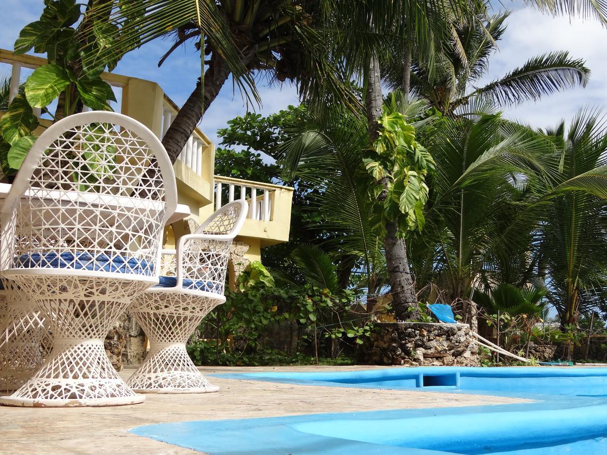Hotel El Viejo Pirata Boca de Yuma 外观 照片