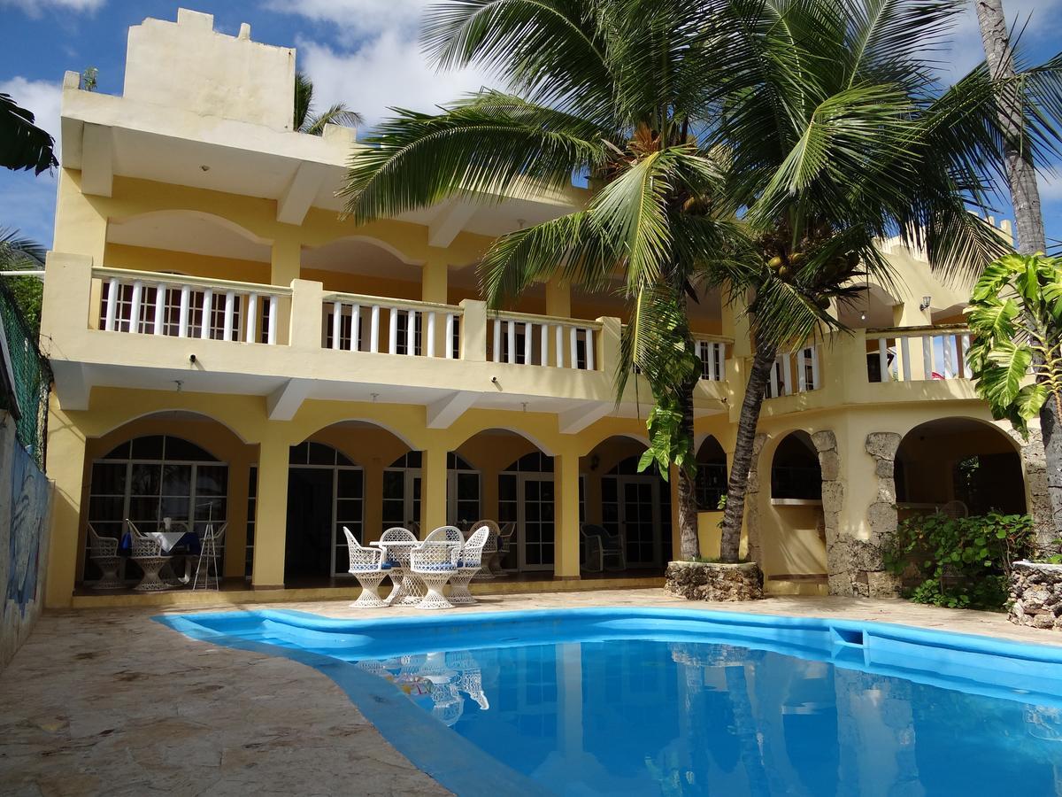 Hotel El Viejo Pirata Boca de Yuma 外观 照片