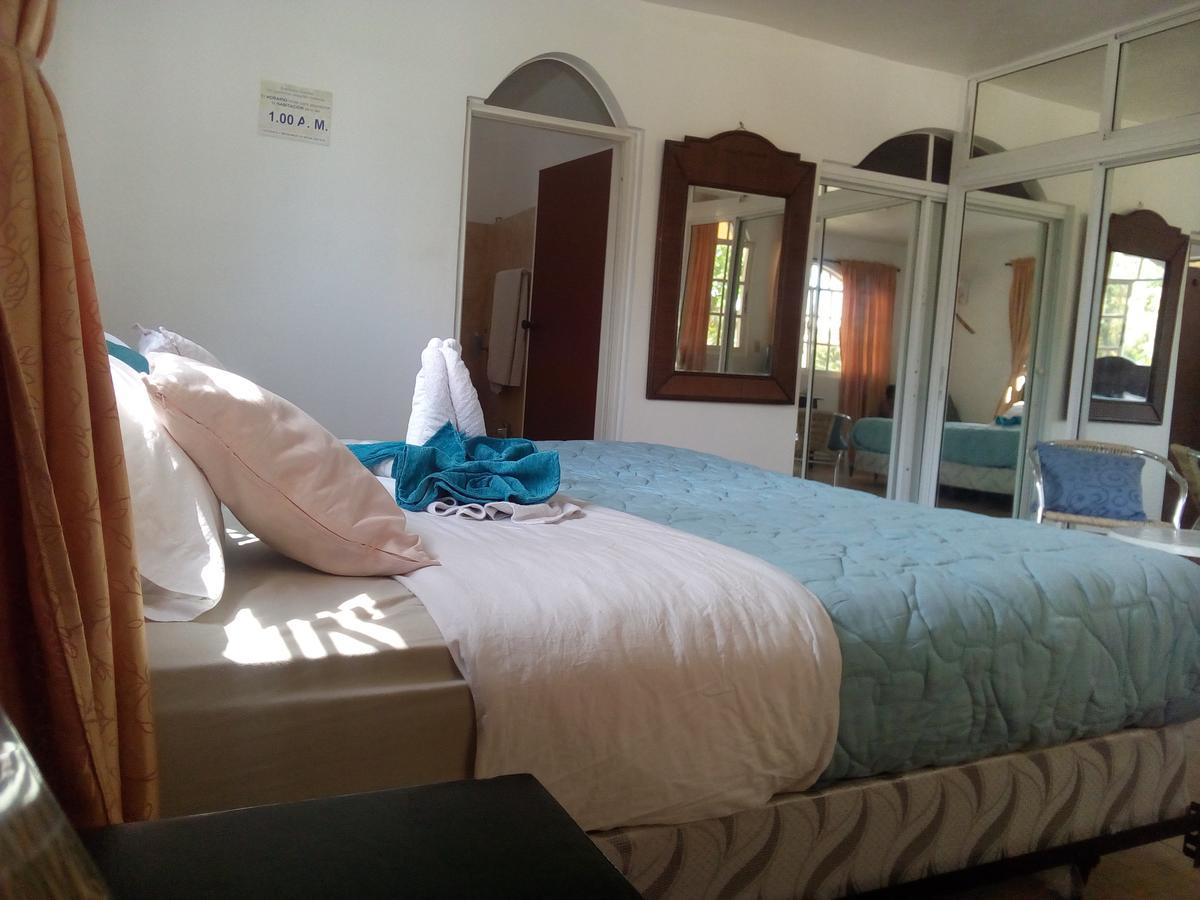 Hotel El Viejo Pirata Boca de Yuma 外观 照片